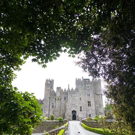 Hotel Kilkea Castle Esterno foto